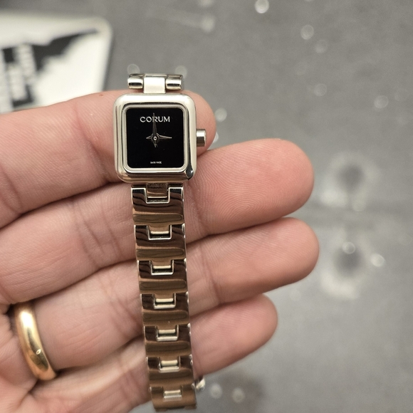 Corum ladies watch - Picture 6 of 16